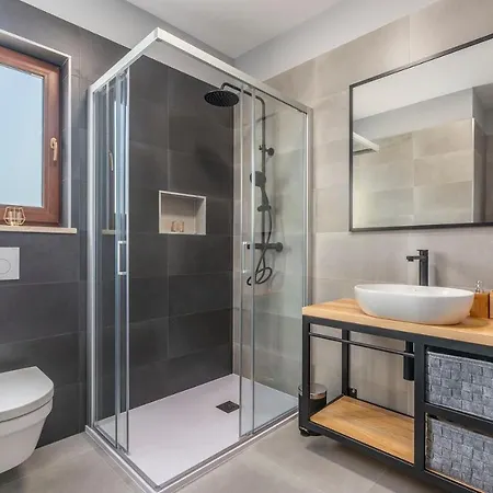 빌라 Arthika With Private Pool And Garden