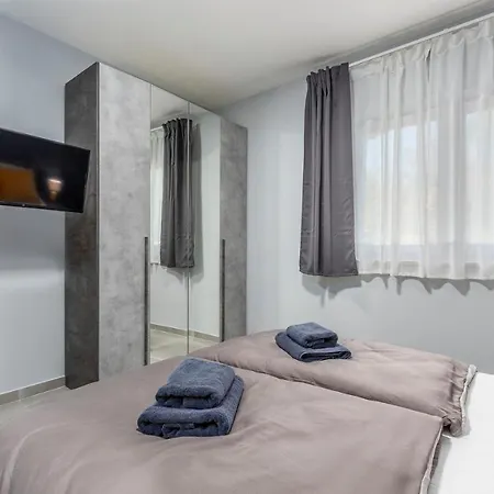 빌라 Arthika With Private Pool And Garden *