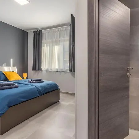 Arthika With Private Pool And Garden * 우마그